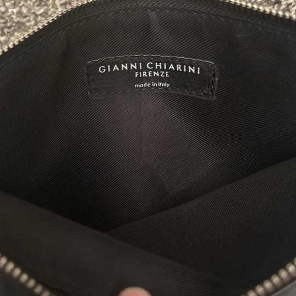 Gianni Chiarini Firenze black wristlet with detachable strap - Picture 5 of 5